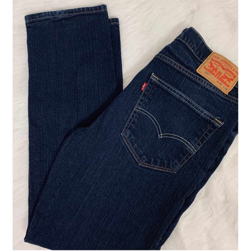 Levi’s 541 JEANS